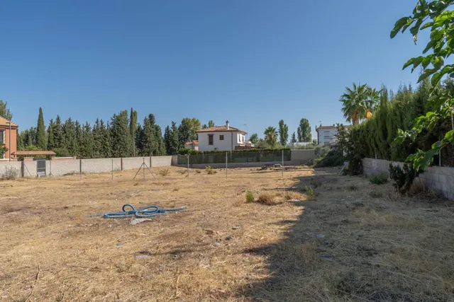 Magnífico solar de 1.002 m2 destinado a chalets individuales en la Urbanización Molino Ato de Otura — 25