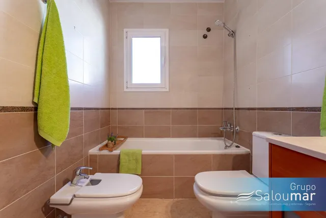 CASA ADOSADA DE 3 habitaciones DOBLES - LA POBLA DE MONTORNES — 31