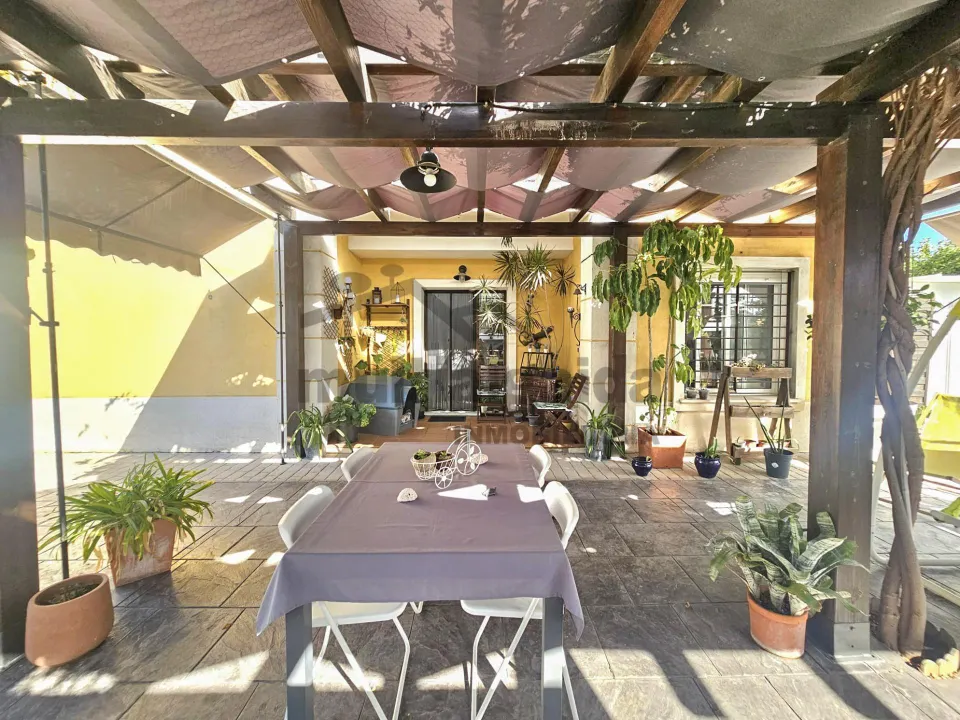 Casa independiente en camino sevilla