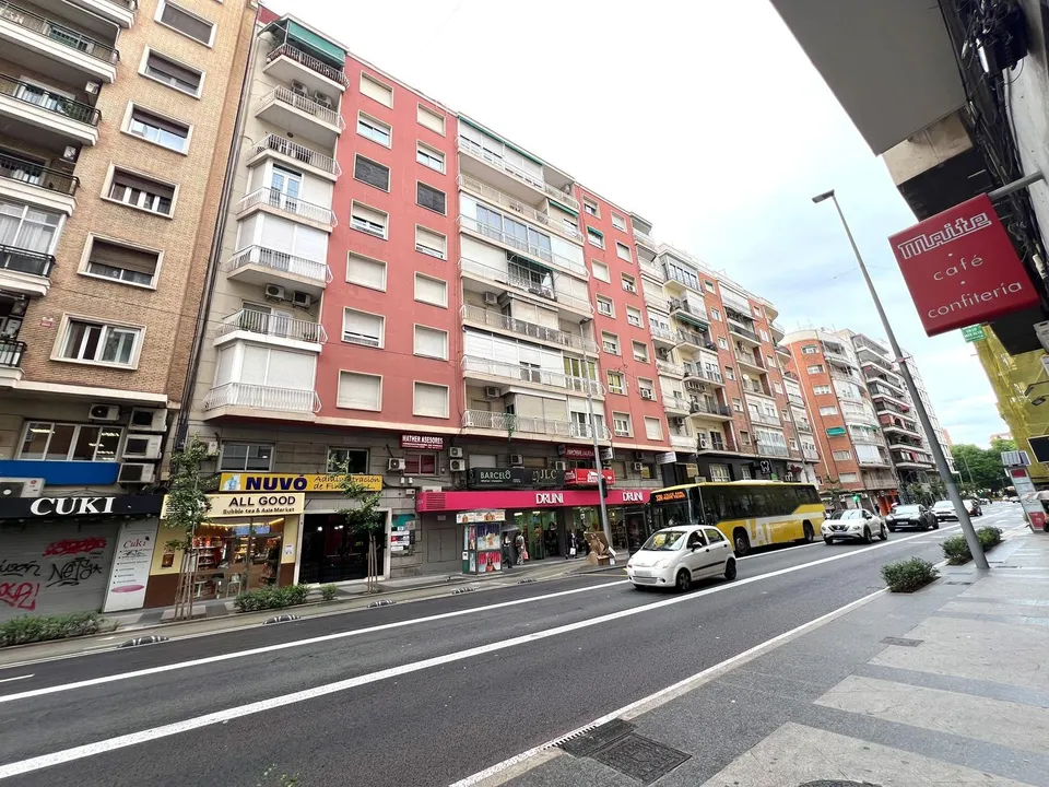 Amplio piso en Murcia actualmente es un negocio 616652603