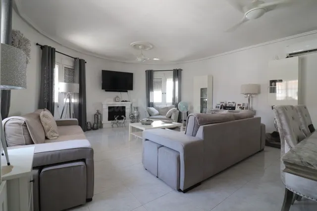 Chalet 4 habitaciones 136m² en venta - Residencial benimar - foto 3
