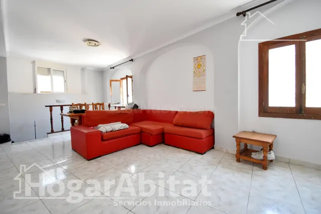 ESPACIOSA CASA CON TERRAZA EN EL HISTÓRICO CASCO ANTIGUO - foto 4