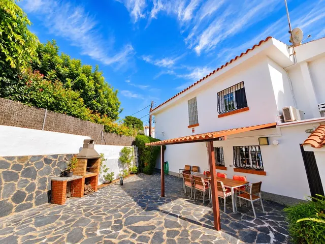 Casa con piscina privada, jardín y porche en Can Sors — 49