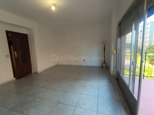 Gran piso en venta en avd Virgen de Guadalupe - foto 3