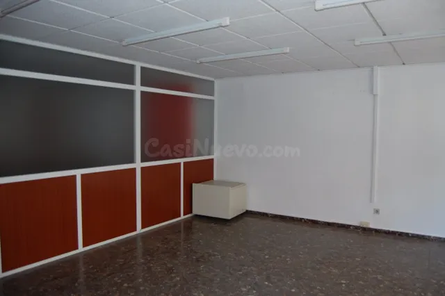 Oportunidad Amplio local en zona Isabel la Católica - foto 2