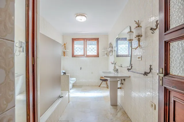 Casa con encanto en tafira, amplia parcela y construcciones auxiliares — 29