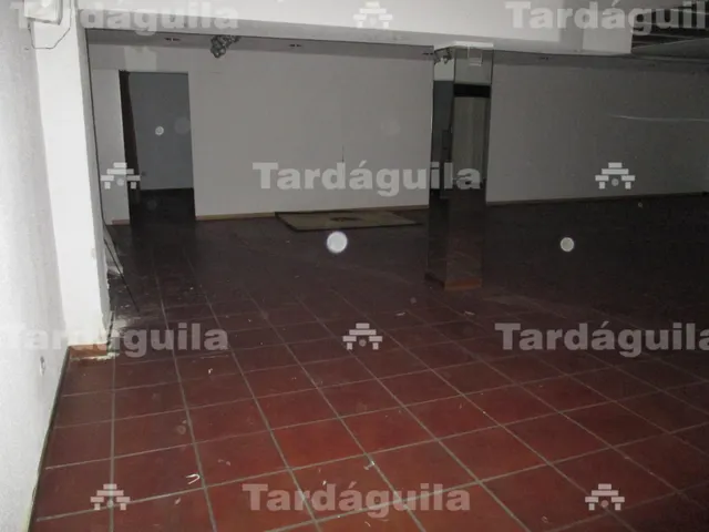 LOCAL AMPLIO DE 700 METROS EN LA AVENIDA PORTUGAL AL LADO DE MARIA AUXILIADORA — 9