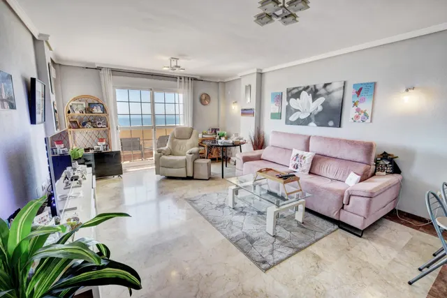 Piso con vistas Panoramicas al Mar y zona centrico al lado de la Playa — 8
