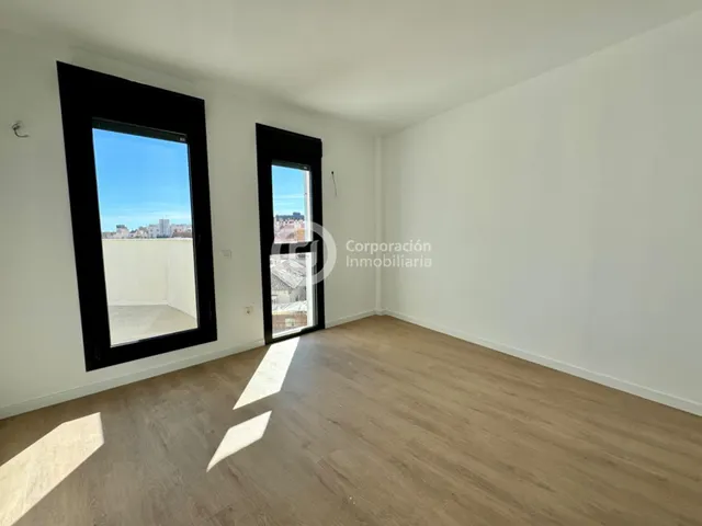 Ático de 2 dormitorios con 2 terrazas en el centro de Lorca — 13