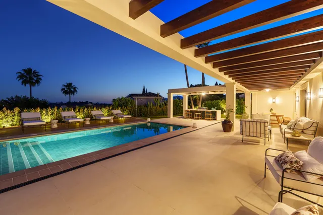 Chalet 4 habitaciones 241m² en venta - Marbella — 50