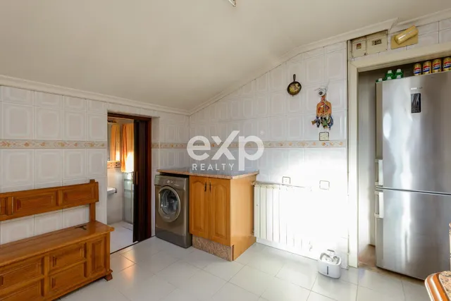 PISO AMPLIO Y LUMINOSO CON COCHERA EN LA PEÑA, MIERES — 11