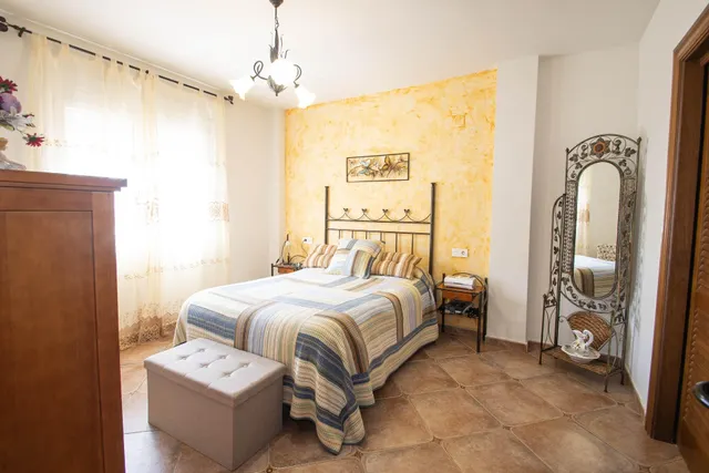 CHALET INDEPENDIENTE CON PISCINA — 39