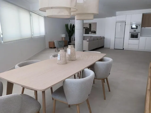 AMPLIO APARTAMENTO DE 3 DORMITORIOS RECIÉN REFORMADO EN RÍO 
