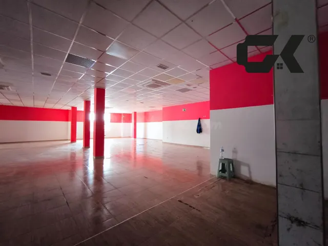 Local comercial en alquiler en Torre Pacheco – 400 m2 – Tota