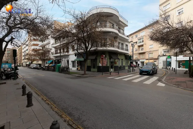 EXCLUSIVO PISO DE LUJO EN PLENO CENTRO DE GRANADA — 49