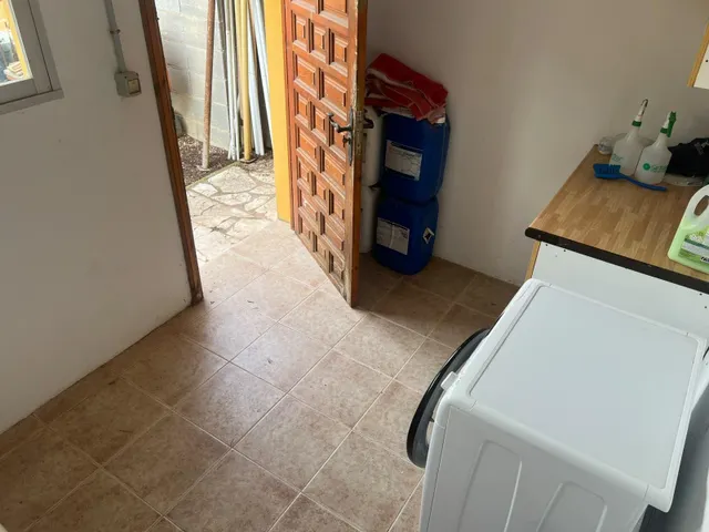 Chalet en Orito en urbanización La Capitana — 28