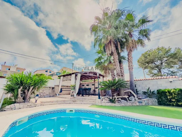 Casa con 2 viviendas y licencia turística - foto 5
