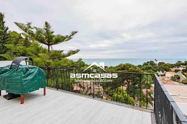 Villa muy espaciosa en una de las mejores urbanizaciones de  - foto 4