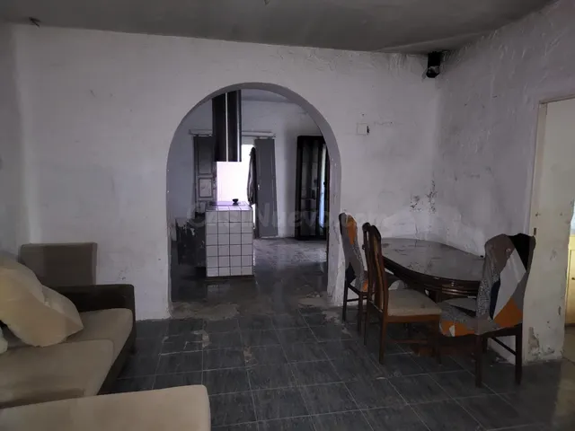 CASA CON TERRENO EN BENIAJAN, MURCIA. — 3