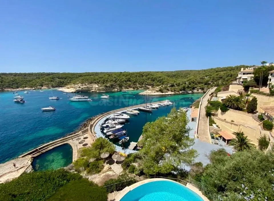 Espectacular Villa Frente al Mar con acceso DIRECTO al MAR en Portals Vells