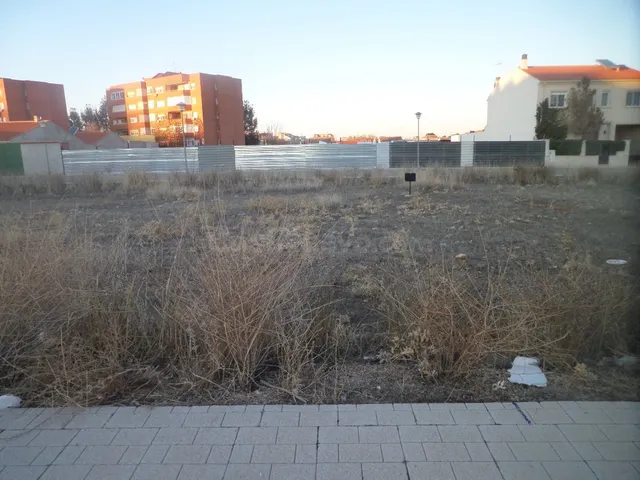 Solar de 250 m2 POLIGONO 20 en la Avenida principal, Avda De
