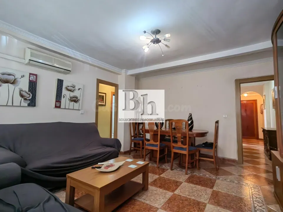 OPORTUNIDAD !!! EN VENTA PISO EN LA PAZ.