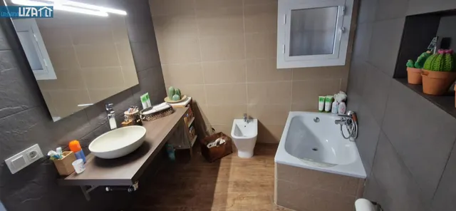 Encantadora Parcela Rústica con Piscina Privada y Chalet en Entorno Tranquilo — 23