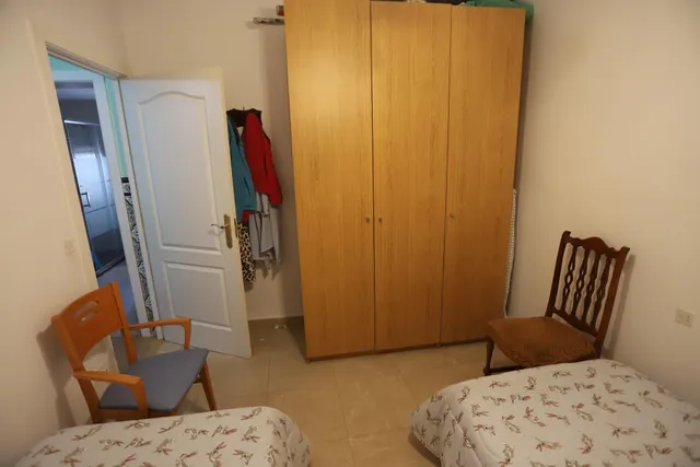 Casa en planta baja para entrar a vivir con 3 dormitorios, cocina amplia, salón, comedor, 2 patios y lavadero — 15
