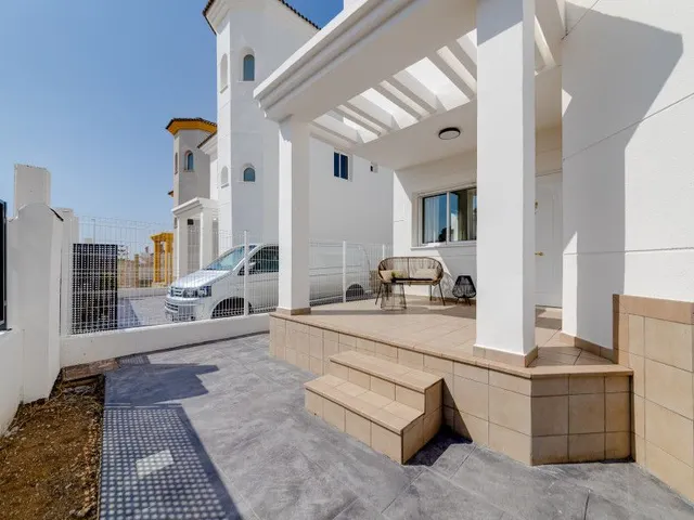 Villa 3 habitaciones 109m² en venta - La marina — 35