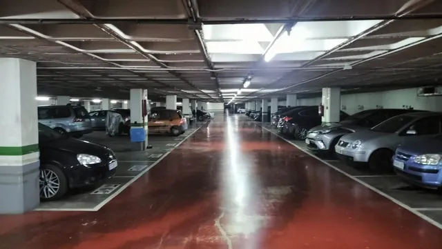 SE VENDE GARAJE EN CONCESION POR 17 AÑOS EN PARKING AVDA REY - foto 4