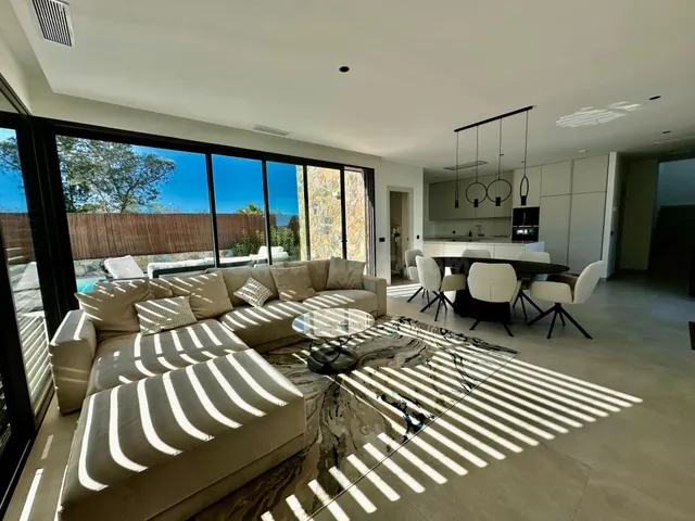 Villa Benamor 3 – Elegancia Moderna en Las Colinas Golf - foto 5