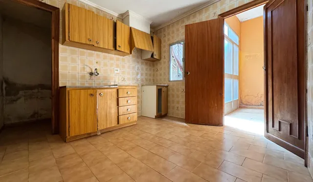 Casa de pueblo con gran potencial en el centro de Pego — 10