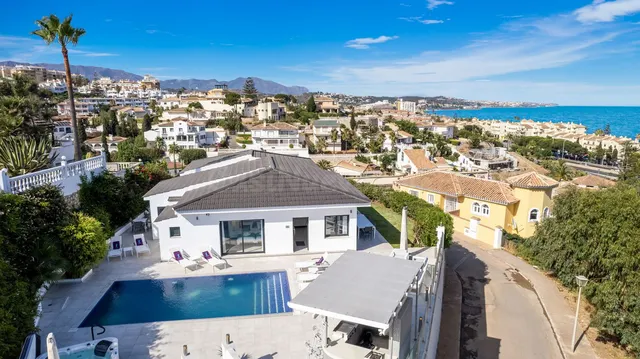 Chalet 5 habitaciones 296m² en venta - Riviera del sol - foto 2