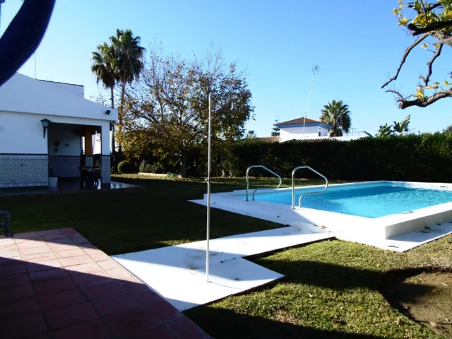 CASA DE UNA PLANTA EL CAPRICHO — 7