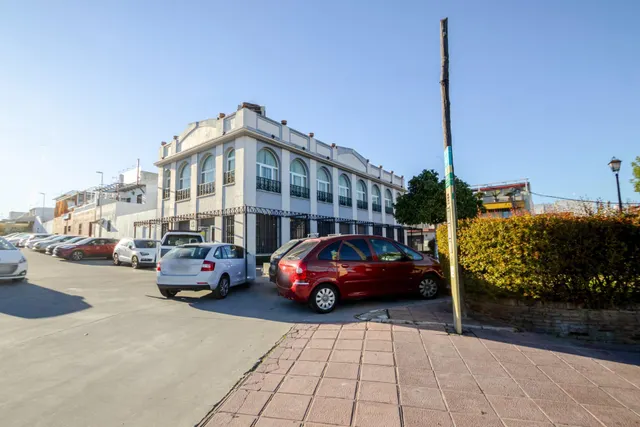 EDIFICIO MULTIFUNCION EN MAIRENA DEL ALJARAFE — 6