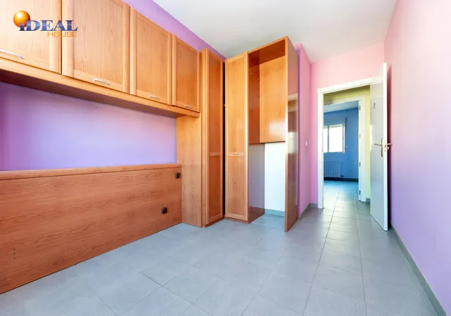 Piso de 3 dormitorios y 2 baños, con cochera. VIVIENDA DE VPO, junto al Parque de Bomberos. — 15