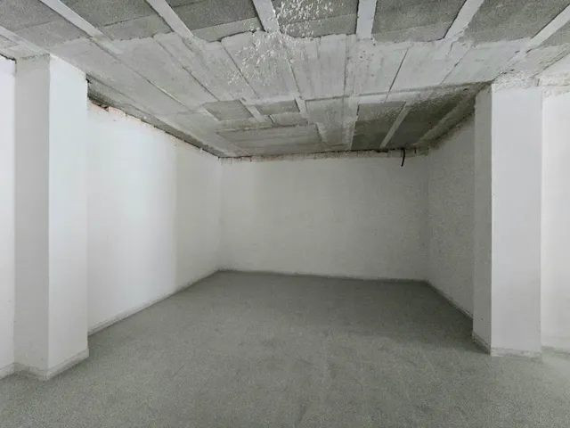 Se vende local comercial con posibilidad de hacer cambio de uso a vivienda — 7