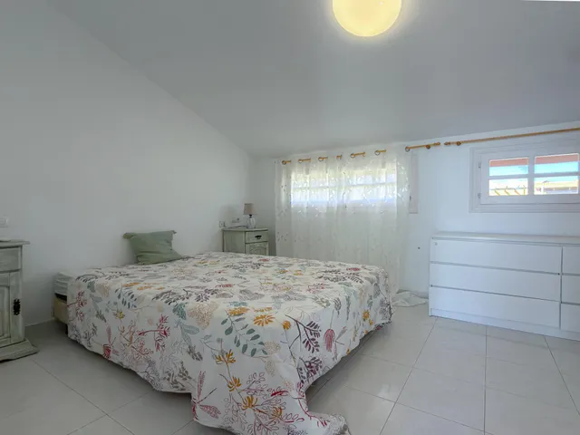 La Veleta! Impresionante Ático con excelente distribución de espacios + Gran terraza y Solarium privado con espectaculares vistas al mar — 26