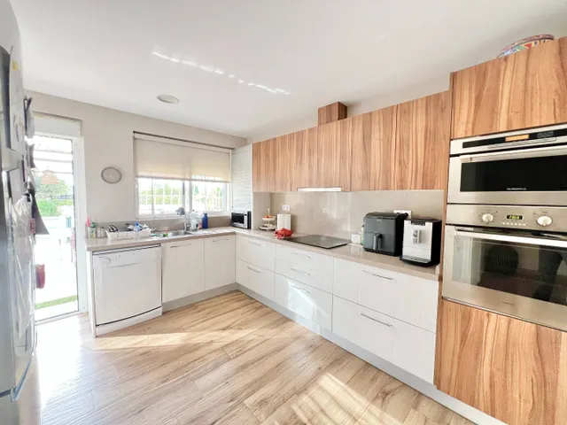 Chalet urbano en san vicente del raspeig – 1.500 m2 de parcela, piscina y zona de barbacoa — 15