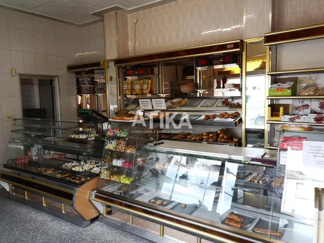 LOCAL VENTA ACONDICIONADO COMO PANADERÍA — 2