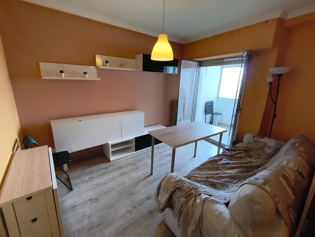 Piso de 54m2 útiles AMUEBLADO. Distribuido en dos dormitorios, salón, cocina y baño — 8