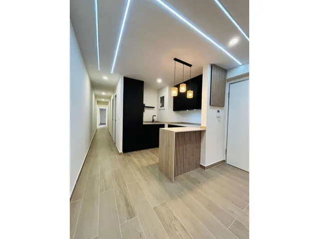 Venta de Piso 3 Dormitorios 3 Baños — 7