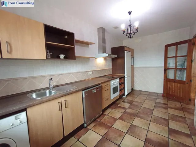 BONITA CASA DE PIEDRA EN ROBLEDO — 8