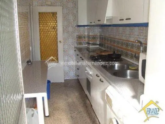 Piso céntrico para inversión - foto 3