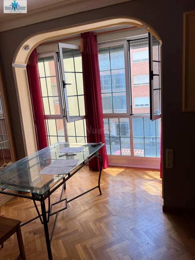 INMOHOUSE VENDE PISO EN ZONA CIRCUNVALACIÓN-CARREFOUR — 3
