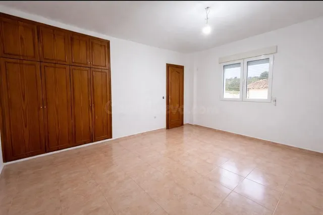 Dúplex en Ceutí con amplia parcela y 4 habitaciones en ubica - foto 3