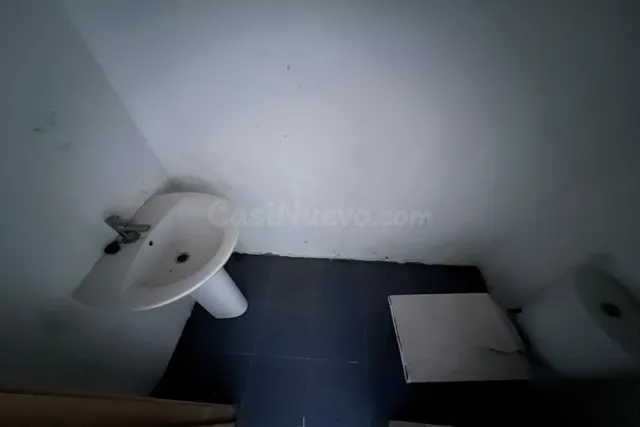Local comercial diáfano de 140 m2 en una ubicación estratégi - foto 3