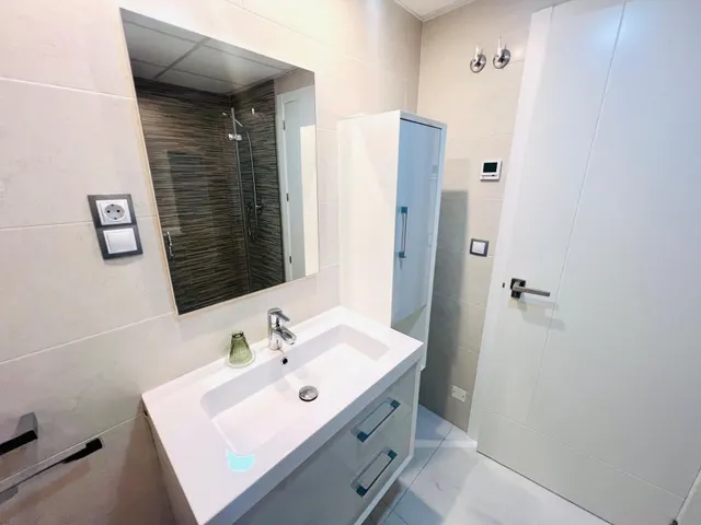 Apartamento en 1ª línea de playa Arenales del Sol. — 26