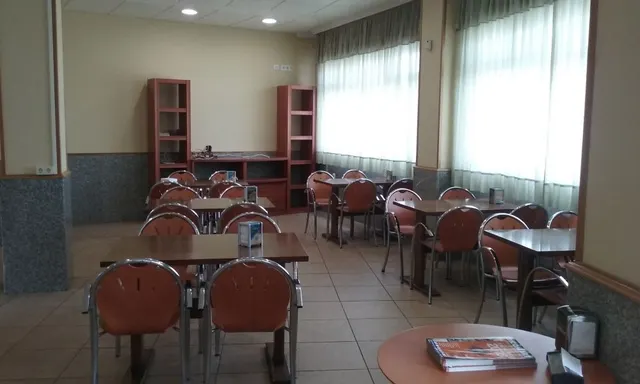 LOCAL COMERCIAL PARA HOSTELERÍA — 3