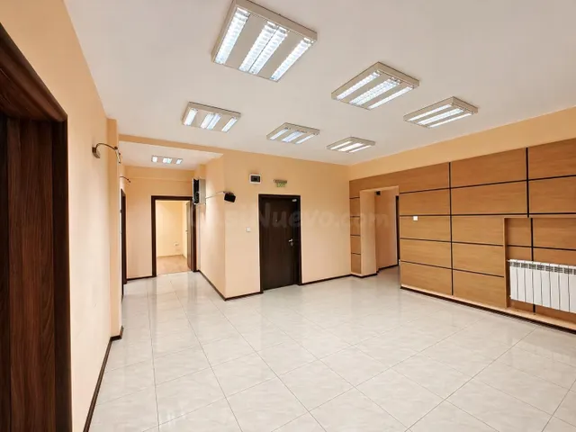 Oficina en Alquiler Ciudad de Sofía, Centro - foto 2